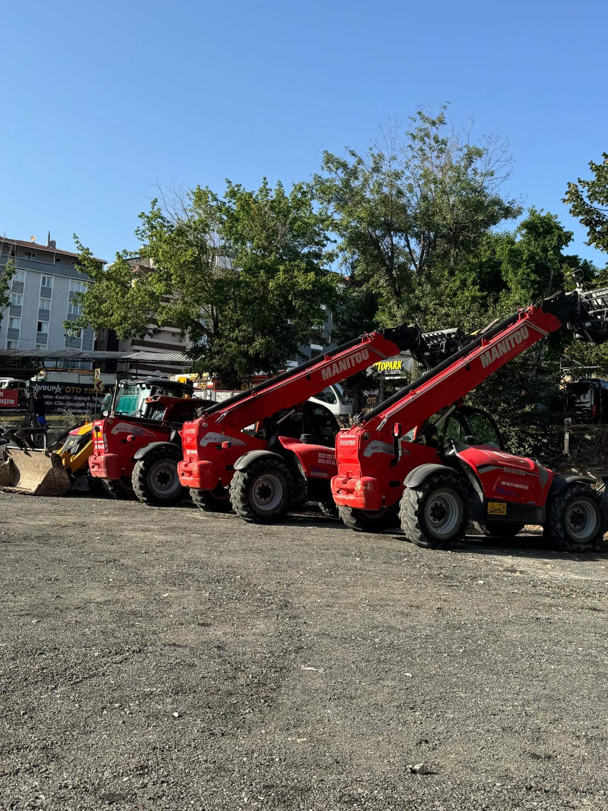 JCB kepçe kiralama Avcılar - iş makinası